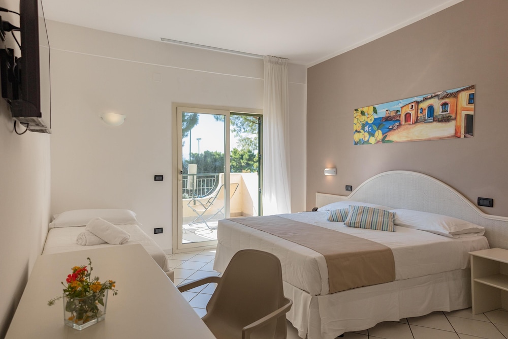 CDSHotels Terrasini - Città del Mare — Rooms in Terrasini, Sicily