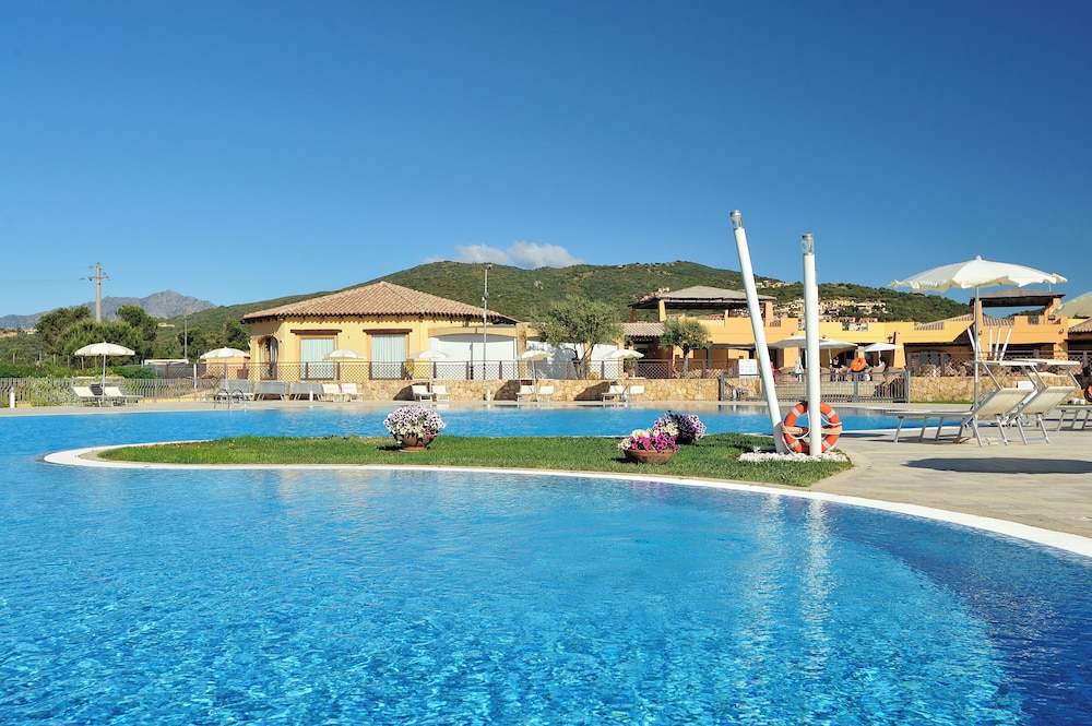 Janna e Sole Resort — Swimming pool in Budoni, Sardinia