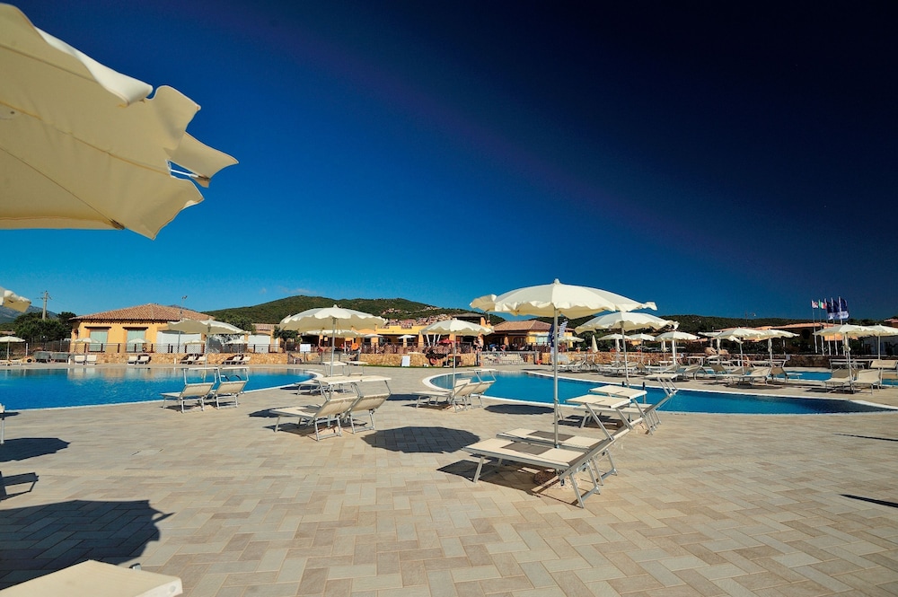 Janna e Sole Resort — Swimming pool in Budoni, Sardinia
