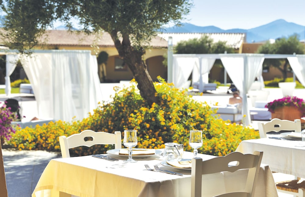 Janna e Sole Resort — Restaurant & bars in Budoni, Sardinia
