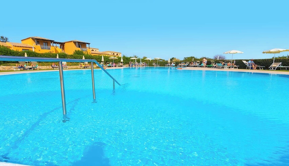 Janna e Sole Resort — Swimming pool in Budoni, Sardinia