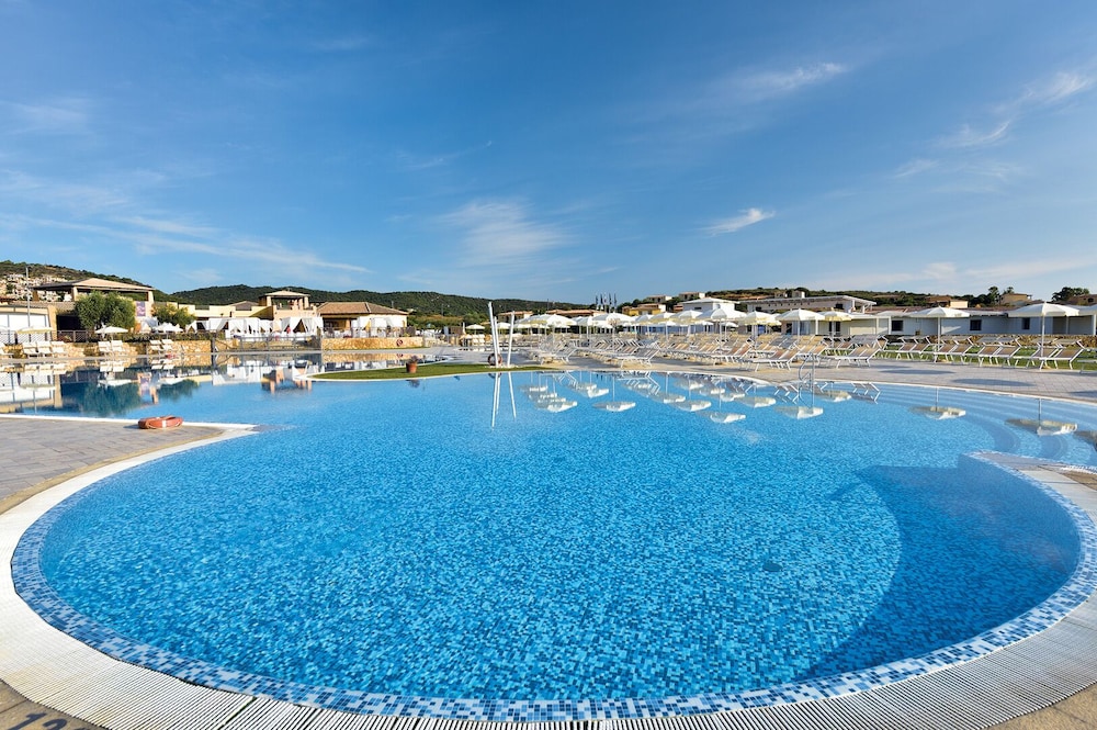 Janna e Sole Resort — Swimming pool in Budoni, Sardinia
