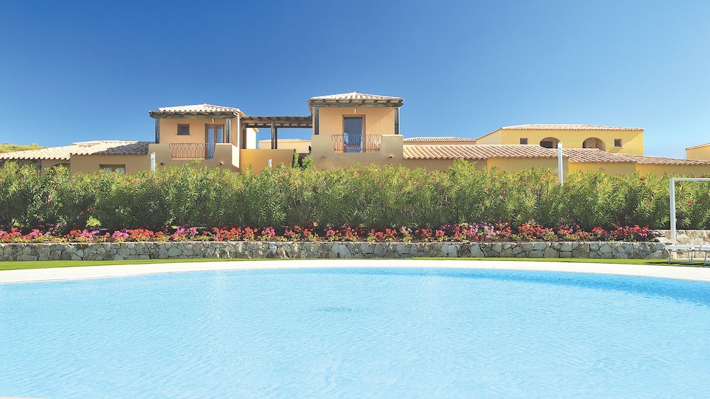 Janna e Sole Resort — Swimming pool in Budoni, Sardinia