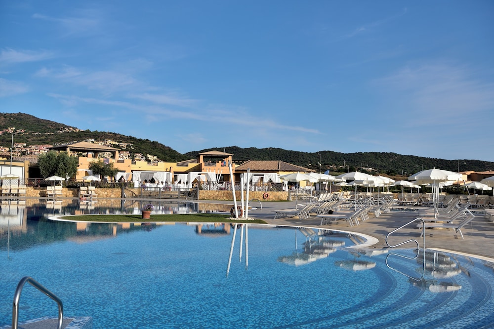 Janna e Sole Resort — Swimming pool in Budoni, Sardinia