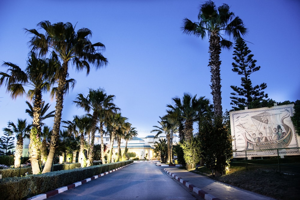 Sentido Bellevue Park — Hotel building in Port El Kantaoui