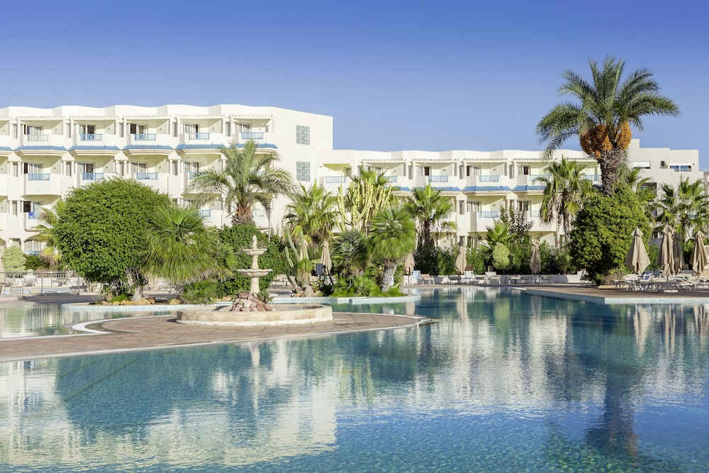 Sentido Bellevue Park — Swimming pool in Port El Kantaoui