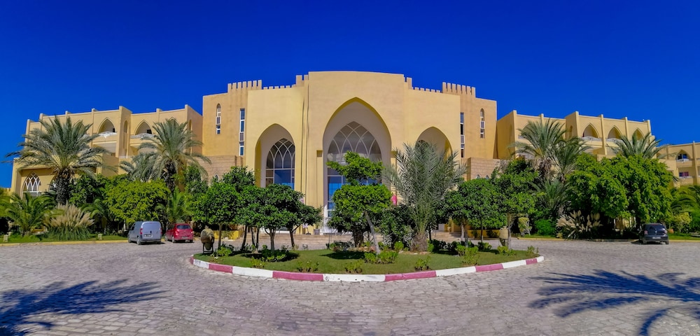 Skanes Sérail — Hotel building in Skanes inc. Monastir, Monastir