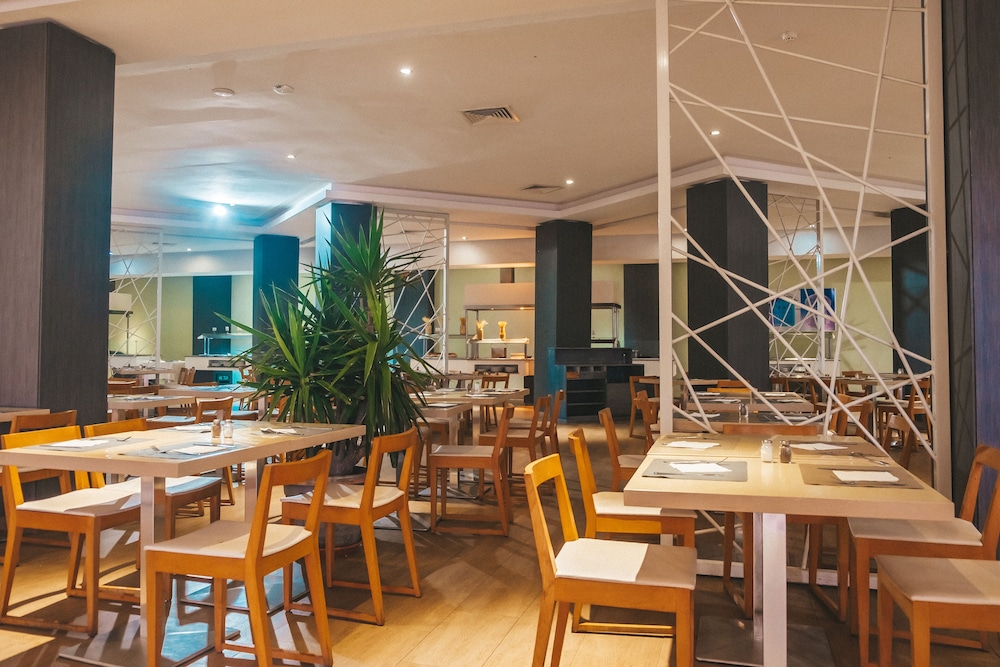 Skanes Sérail — Restaurant & bars in Skanes inc. Monastir, Monastir