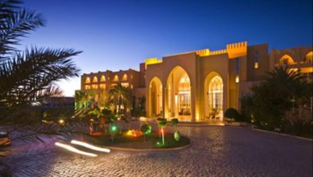 Skanes Sérail — Hotel building in Skanes inc. Monastir, Monastir