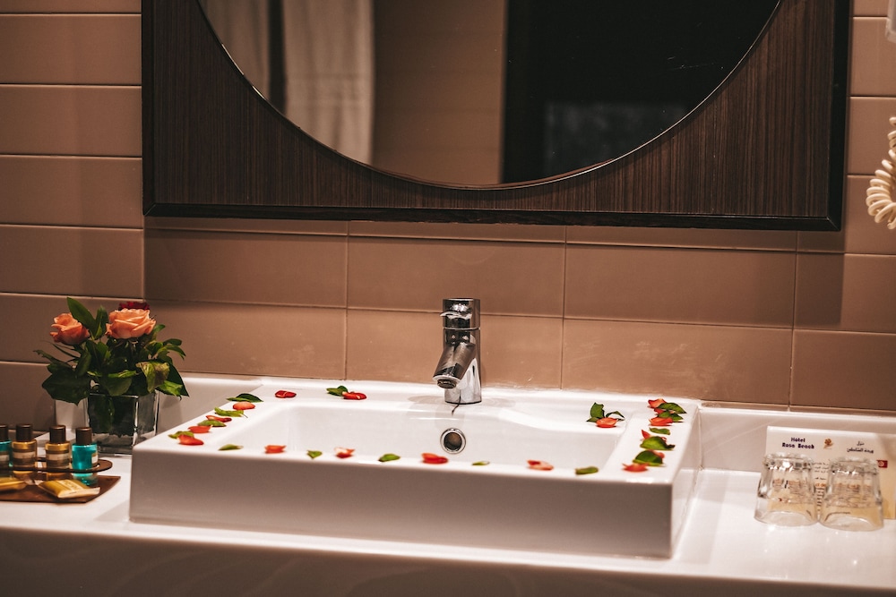 Hotel Rosa Beach Monastir — Hotel rooms in Skanes inc. Monastir, Monastir