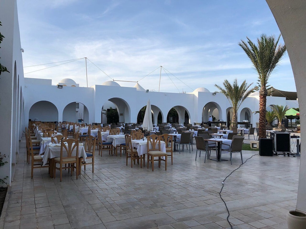 Iliade Aqua Park Djerba — Restaurant & bars in Aghir, Medenine