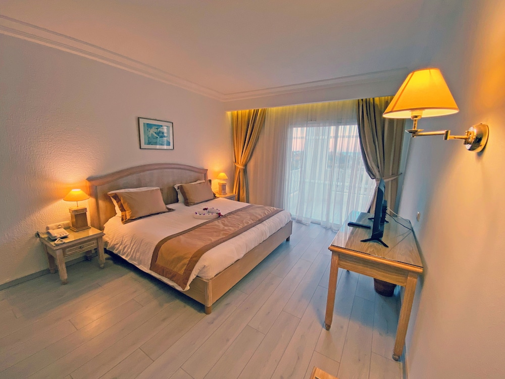 Djerba Golf Resort & Spa — Hotel rooms in Aghir, Medenine