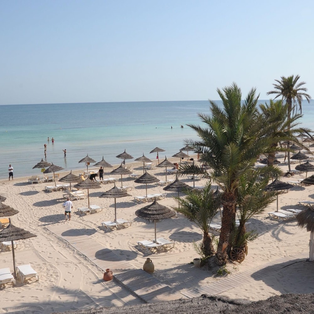 Djerba Golf Resort & Spa — Beach in Aghir, Medenine