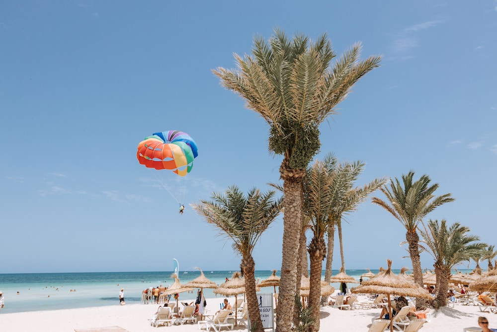 Djerba Golf Resort & Spa — Beach in Aghir, Medenine