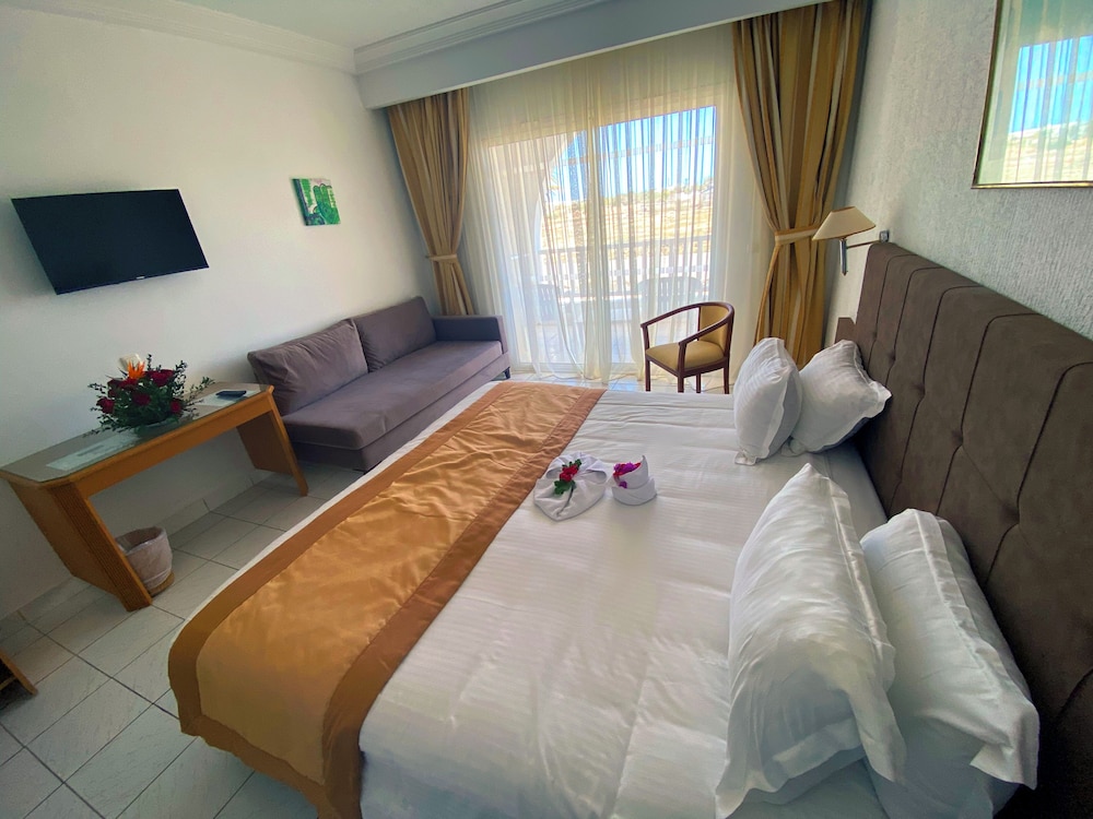 Djerba Golf Resort & Spa — Hotel rooms in Aghir, Medenine