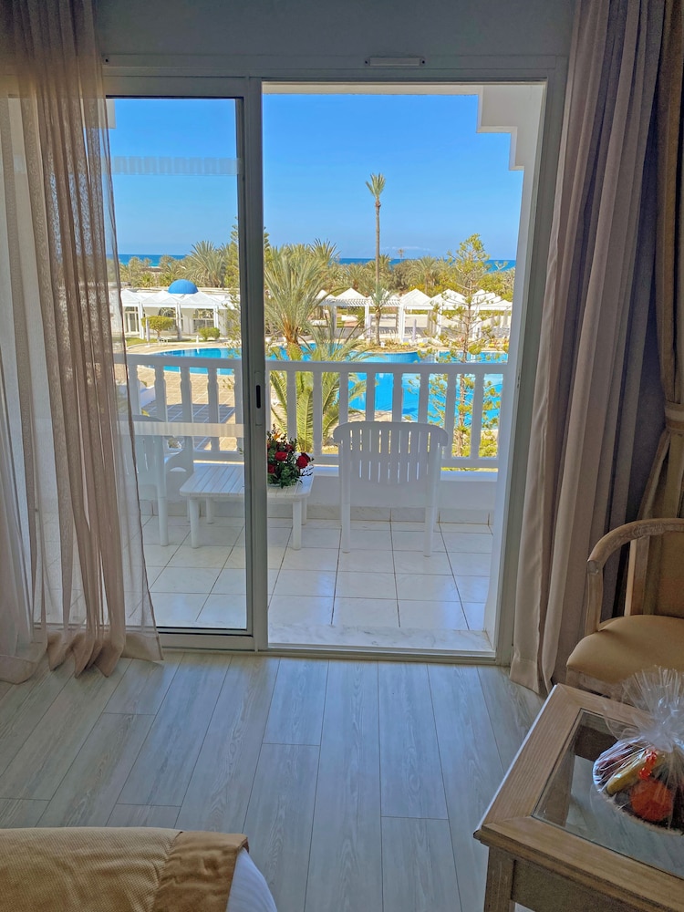 Djerba Golf Resort & Spa — Hotel rooms in Aghir, Medenine