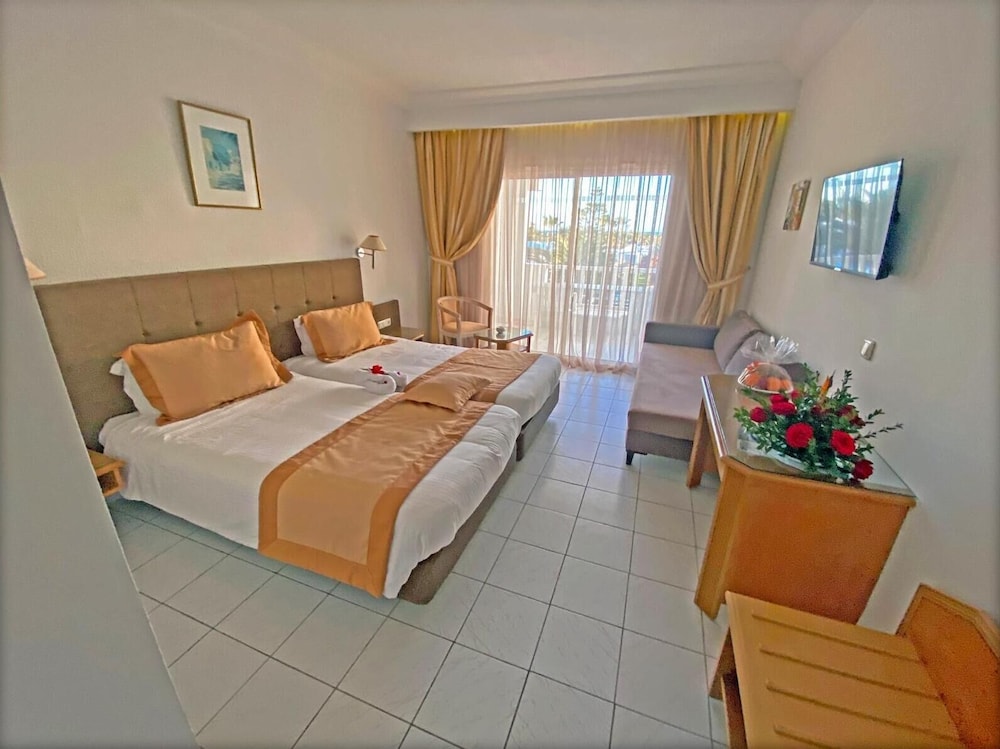 Djerba Golf Resort & Spa — Hotel rooms in Aghir, Medenine