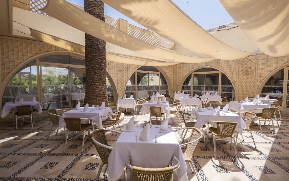 Marhaba Club — Restaurant in Sousse, Sousse
