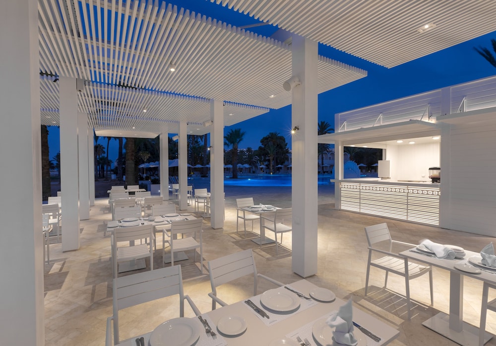 Occidental Sousse Marhaba — Restaurant & bars in Sousse, Sousse
