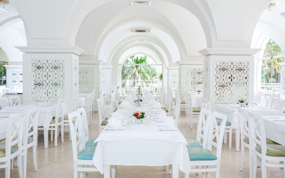 Occidental Sousse Marhaba — Restaurant & bars in Sousse, Sousse
