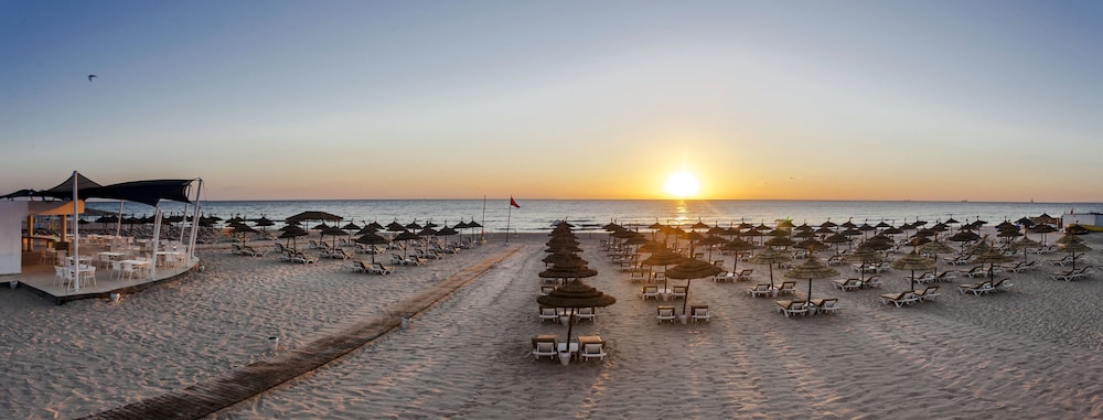 Occidental Sousse Marhaba — Beach in Sousse, Sousse