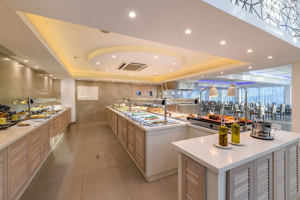 Tasia Maris Sands - Adults Only — Restaurant & bars in Ayia Napa, Famagusta Region
