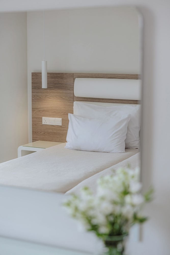 Tasia Maris Sands - Adults Only — Hotel rooms in Ayia Napa, Famagusta Region