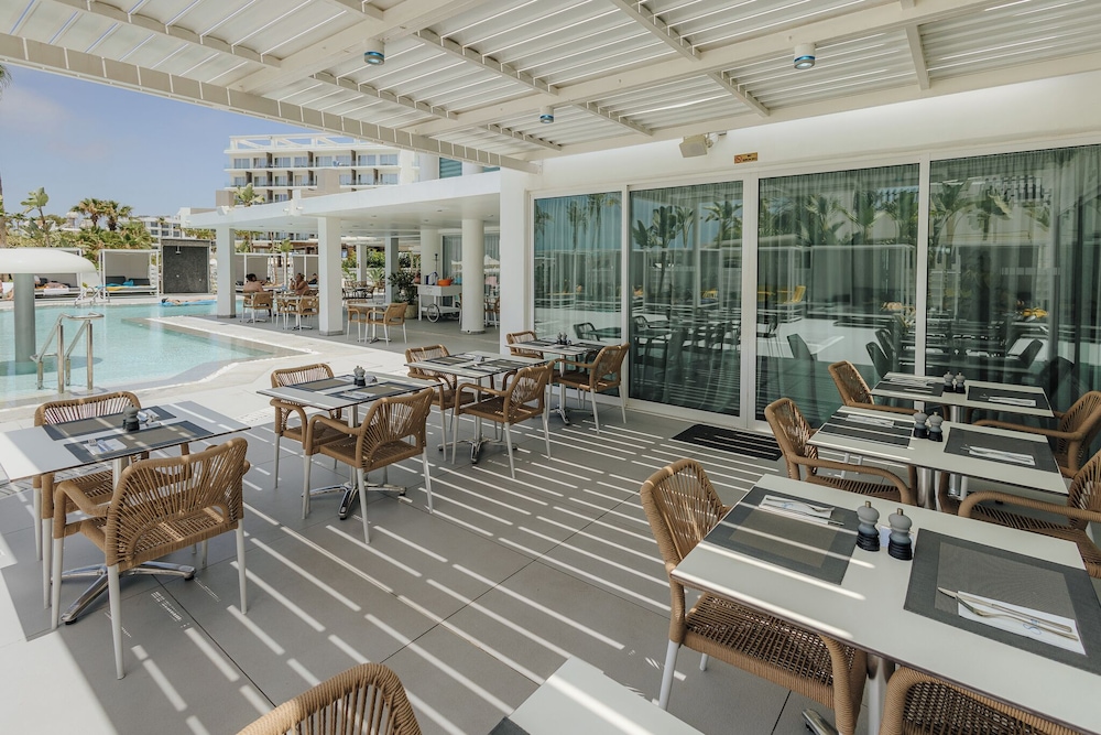 Tasia Maris Sands - Adults Only — Restaurant & bars in Ayia Napa, Famagusta Region