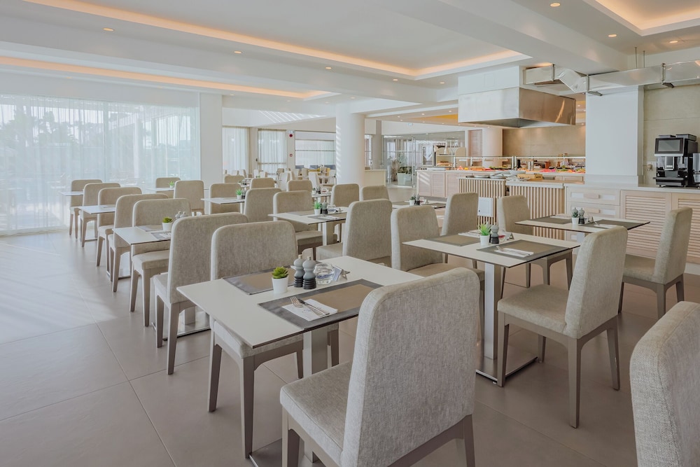 Tasia Maris Sands - Adults Only — Restaurant & bars in Ayia Napa, Famagusta Region