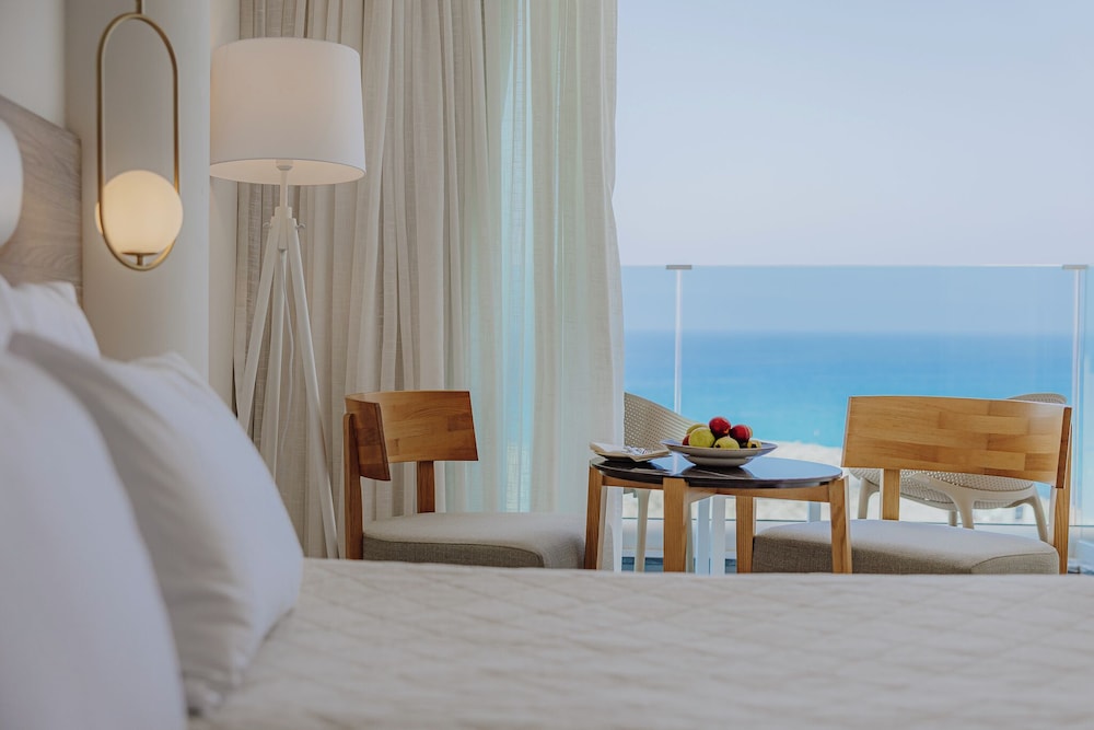 Tasia Maris Sands - Adults Only — Hotel rooms in Ayia Napa, Famagusta Region
