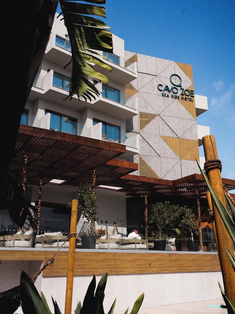 Cavo Zoe Seaside Hotel — Hotel building in Protaras, Famagusta Region