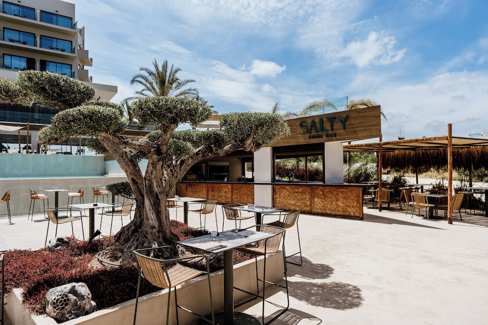 Cavo Zoe Seaside Hotel — Restaurant & bars in Protaras, Famagusta Region