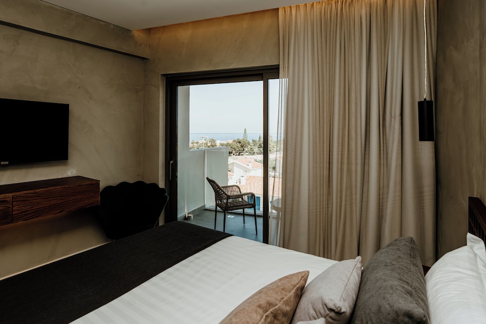 Cavo Zoe Seaside Hotel — Hotel rooms in Protaras, Famagusta Region
