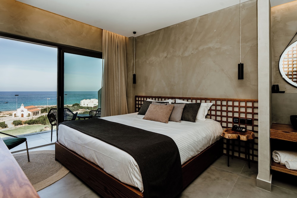 Cavo Zoe Seaside Hotel — Hotel rooms in Protaras, Famagusta Region