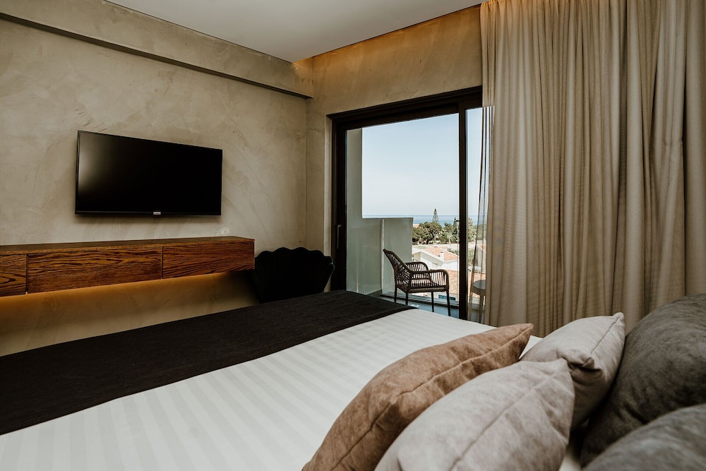 Cavo Zoe Seaside Hotel — Hotel rooms in Protaras, Famagusta Region