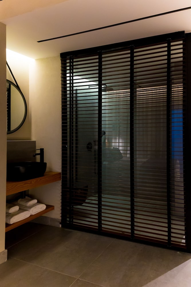 Cavo Zoe Seaside Hotel — Hotel rooms in Protaras, Famagusta Region