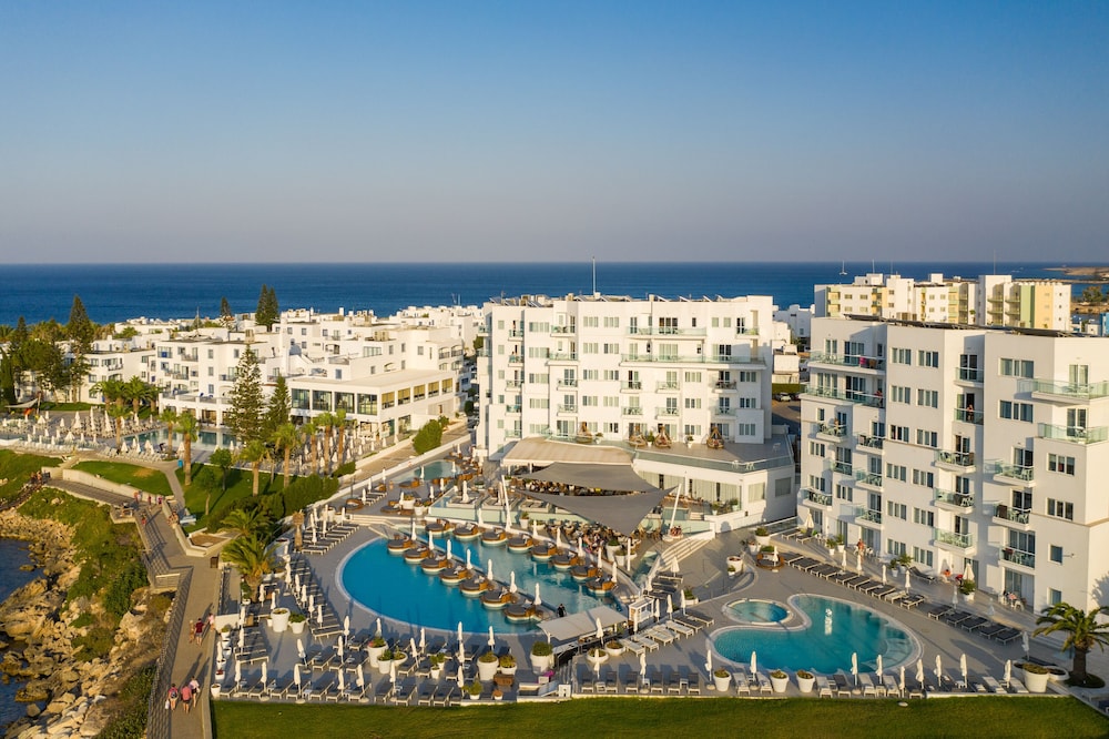 King Jason Protaras - Designed for Adults By Louis Hotels — Swimming pool in Protaras, Famagusta Region