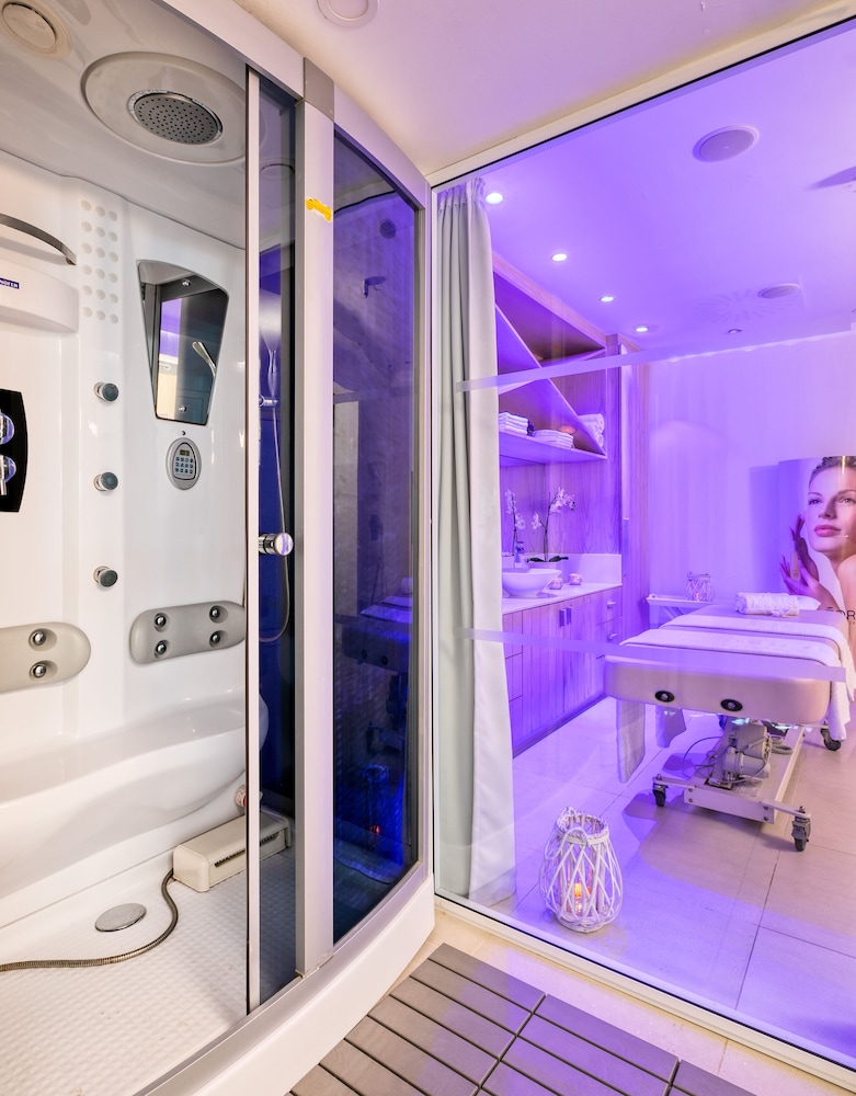 King Jason Protaras - Designed for Adults By Louis Hotels — Hotel rooms in Protaras, Famagusta Region