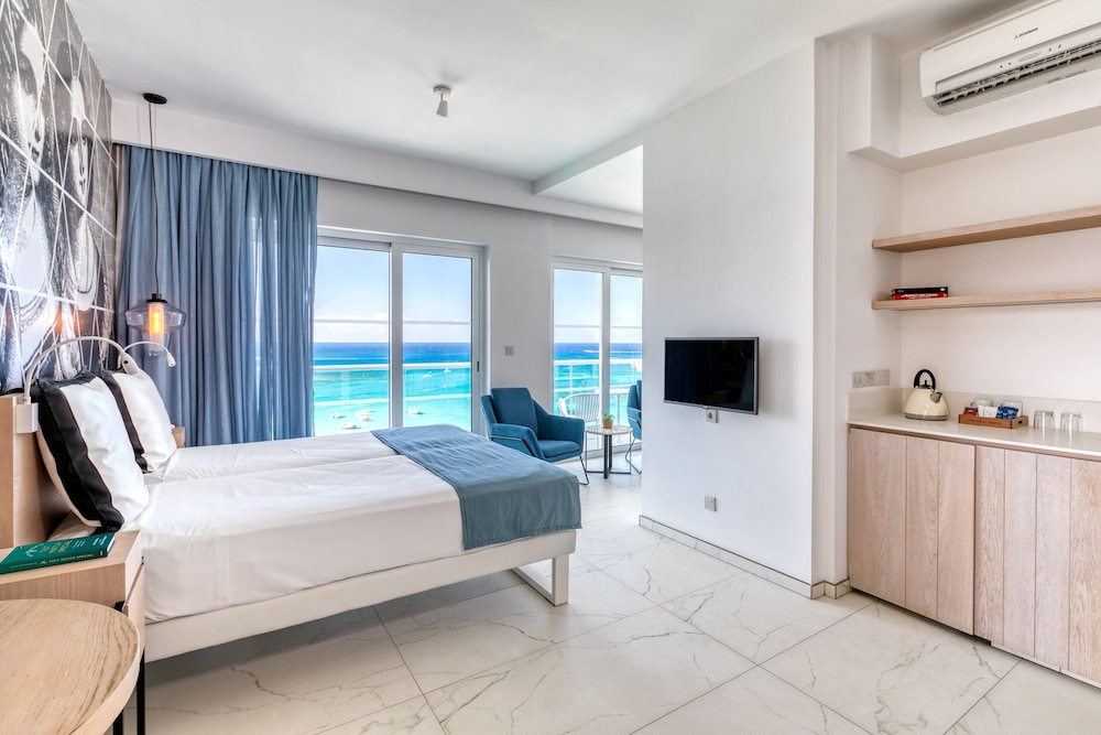 King Jason Protaras - Designed for Adults By Louis Hotels — Hotel rooms in Protaras, Famagusta Region