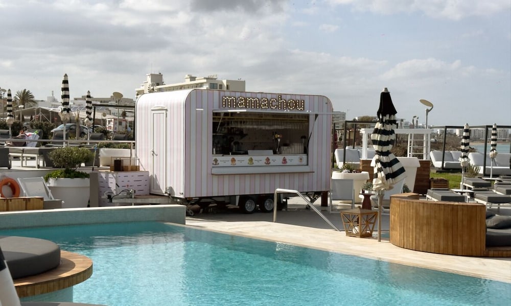 King Jason Protaras - Designed for Adults By Louis Hotels — Swimming pool in Protaras, Famagusta Region