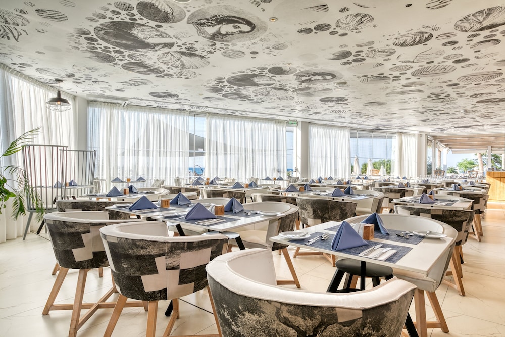 King Jason Protaras - Designed for Adults By Louis Hotels — Restaurant & bars in Protaras, Famagusta Region