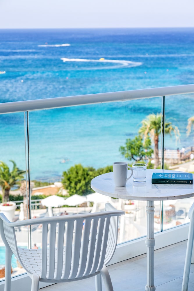 King Jason Protaras - Designed for Adults By Louis Hotels — Hotel rooms in Protaras, Famagusta Region
