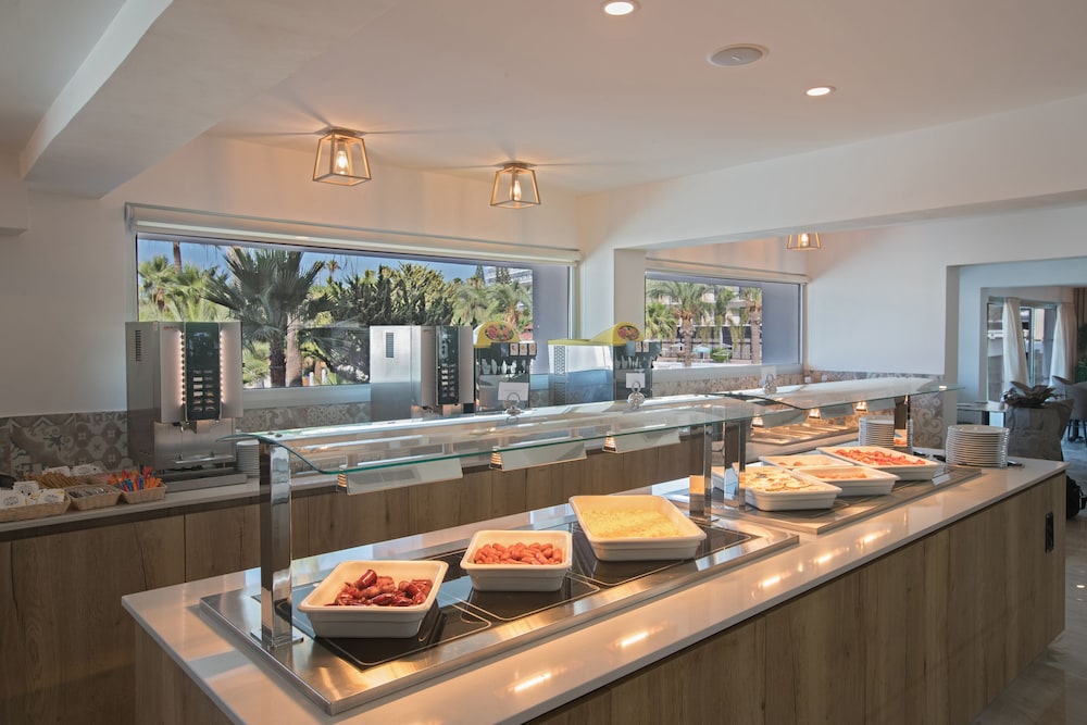 Bohemian Gardens Hotel — Restaurant in Protaras, Famagusta Region