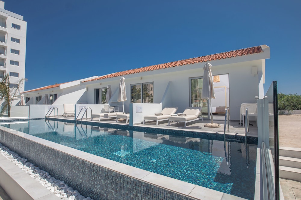 Bohemian Gardens Hotel — Rooms in Protaras, Famagusta Region
