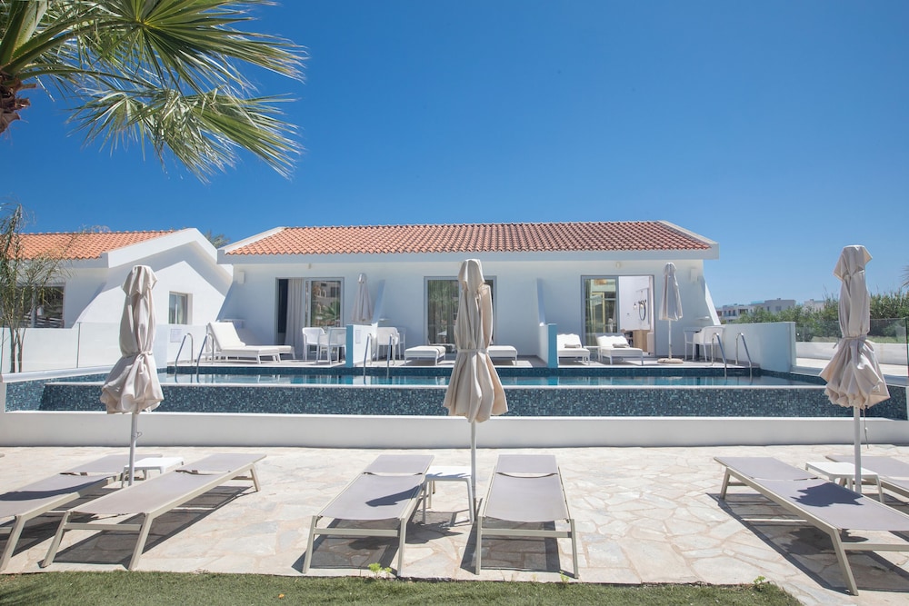 Bohemian Gardens Hotel — Swimming pool in Protaras, Famagusta Region