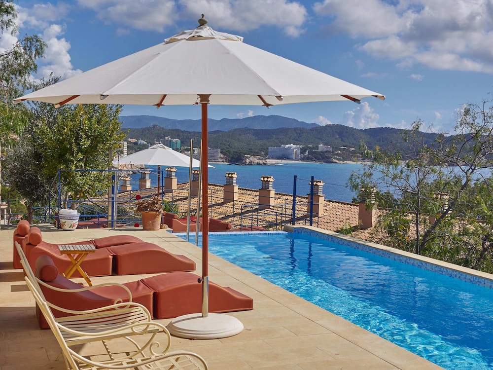 Hotel Petit Cala Fornells — Swimming pool in Peguera, Balearic Islands