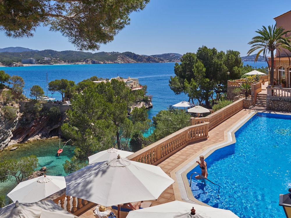 Hotel Petit Cala Fornells — Swimming pool in Peguera, Balearic Islands