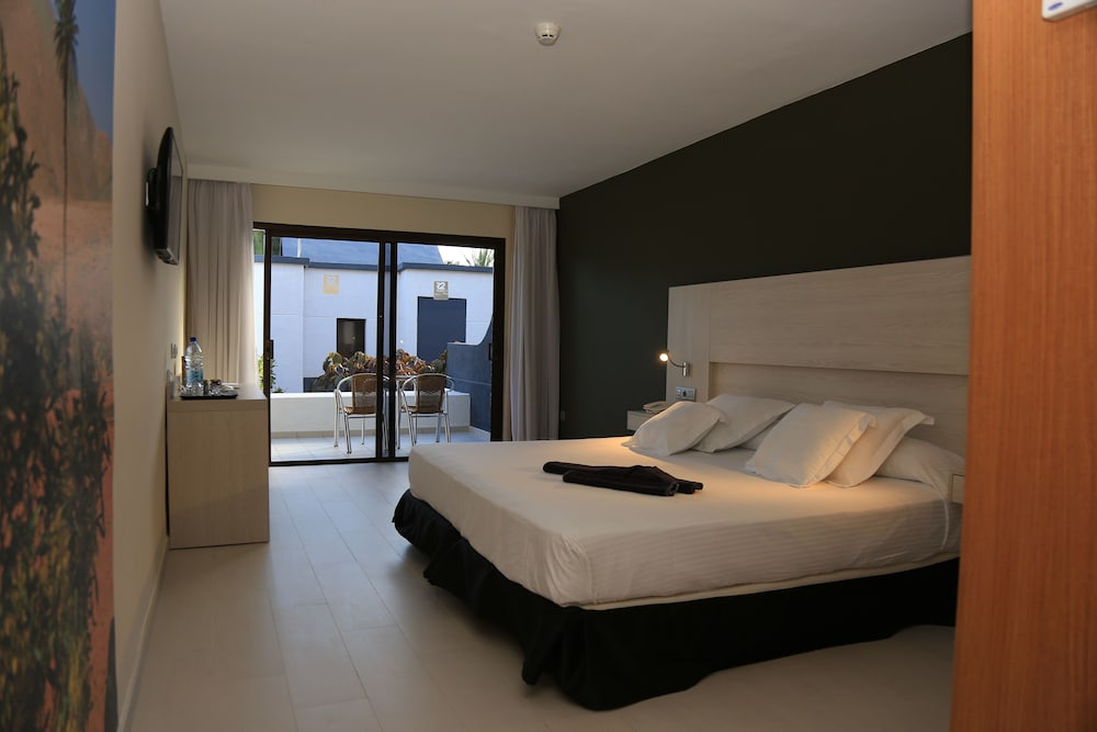 R2 Romantic Fantasia Dreams & Suites Hotel – Adults Only - All inclusive — Hotel rooms in Tarajalejo, Canary Islands