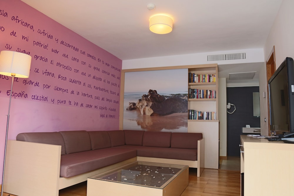 R2 Romantic Fantasia Dreams & Suites Hotel – Adults Only - All inclusive — Hotel rooms in Tarajalejo, Canary Islands