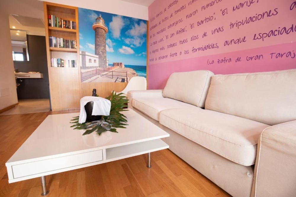 R2 Romantic Fantasia Dreams & Suites Hotel – Adults Only - All inclusive — Hotel rooms in Tarajalejo, Canary Islands